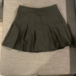 Black pleated school girls skirt